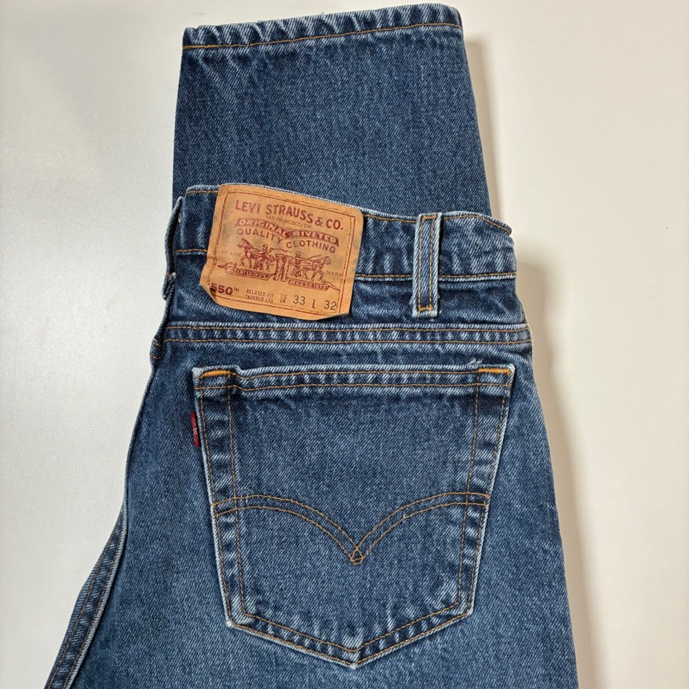 Vintage 1996 Levi's 550 Jeans 32x31 Blue Relaxed Tapered Made in USA 90s (33x32)